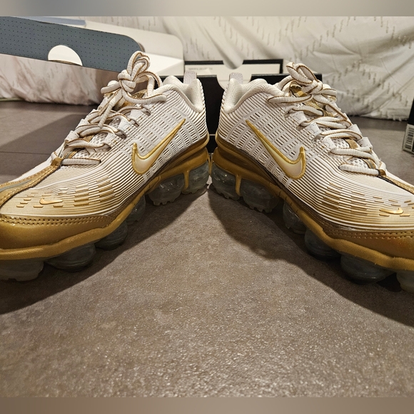 Nike Air Vapormax 360 Gold - Size 7M - Picture 5 of 9